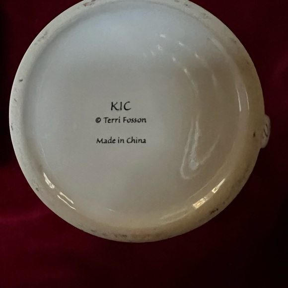 THINK GIFTS!! 2 - KIC Terri Fosson 10oz. Christmas Mug. Gold and Silver Reindeer - Picture 6 of 8